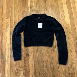NWT Forever 21 black fuzzy cropped sweater size xl